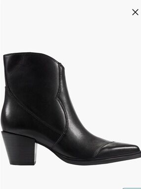 NWOT Marc Fisher Giulie Western Leather Ankle Bootie